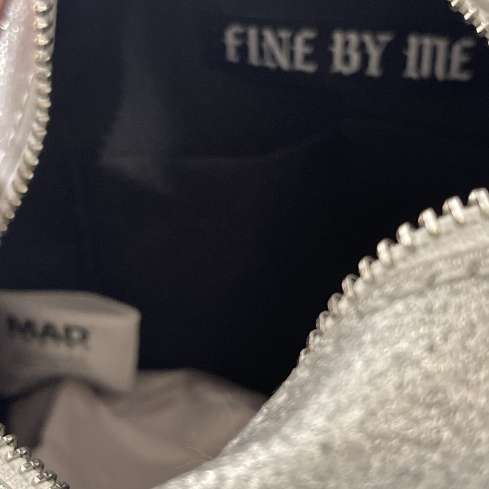 Mad Engine Fine By Me Glitter Silver Ghost Crossbody Bag‎ NEW - Picture 8 of 10